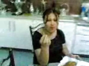 Chupando culo señora ...