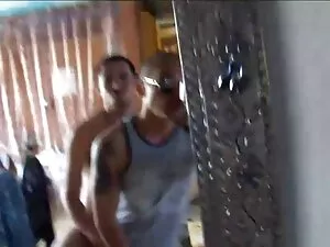 Paul se encuentra a  ...